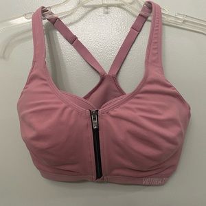 Victoria’s Secret knockout sports bra like new